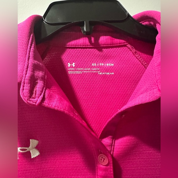 Under Armour Women's Pink Fitted Rival Polo Top - Size XS - Picture 3 of 7